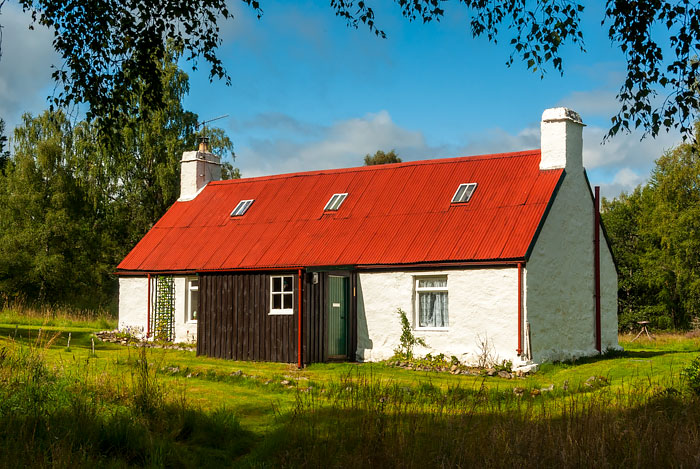 Whitewashed Cottage, Rothiemurchus Cottage, Inverdruie, Strathspey, Scotland