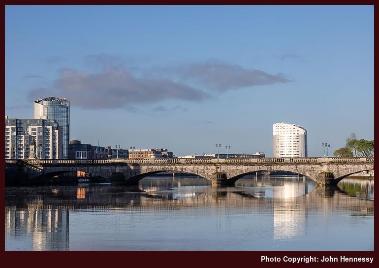 River Shannon, Limerick, Co. Limerick, Éire River Shannon, Limerick, Co. Limerick, Éire